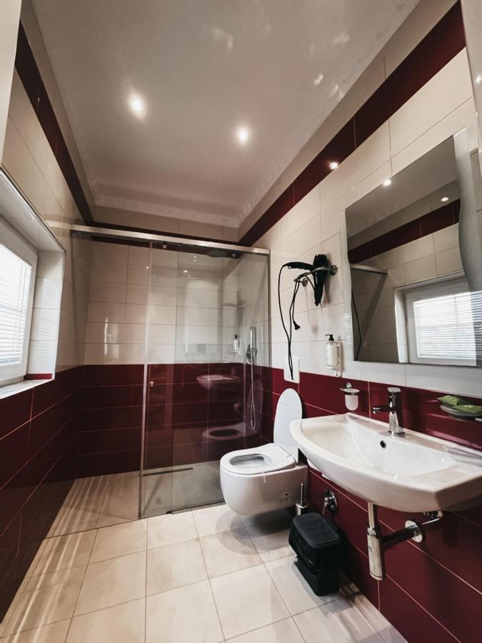 Amansar Boutique Hotel Tirana Eksteriør billede